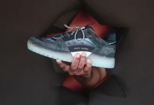 Chic Reasons Transparent Shoes Are a Must-Have Trend in 2025